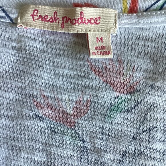 Fresh Produce Bird of Paradise Novelty Print Tee V-Neck Short Sleeve Sz M #159E - Picture 7 of 9